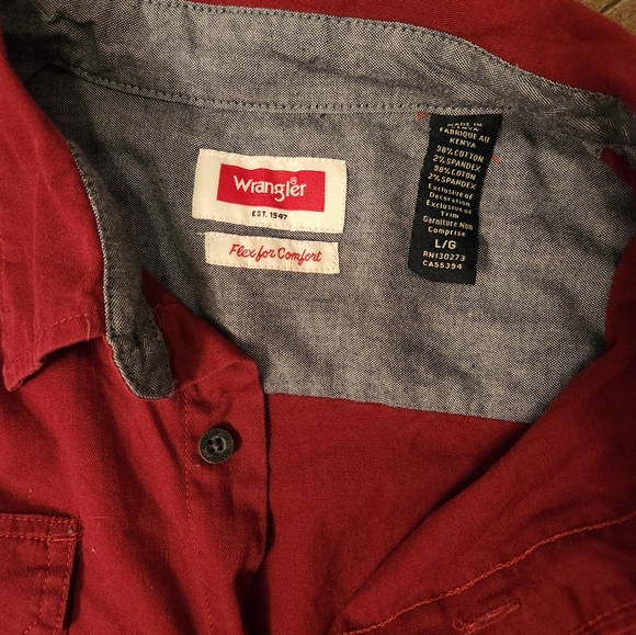 Wrangler dark red button down shirt Size Large - Picture 2 of 5